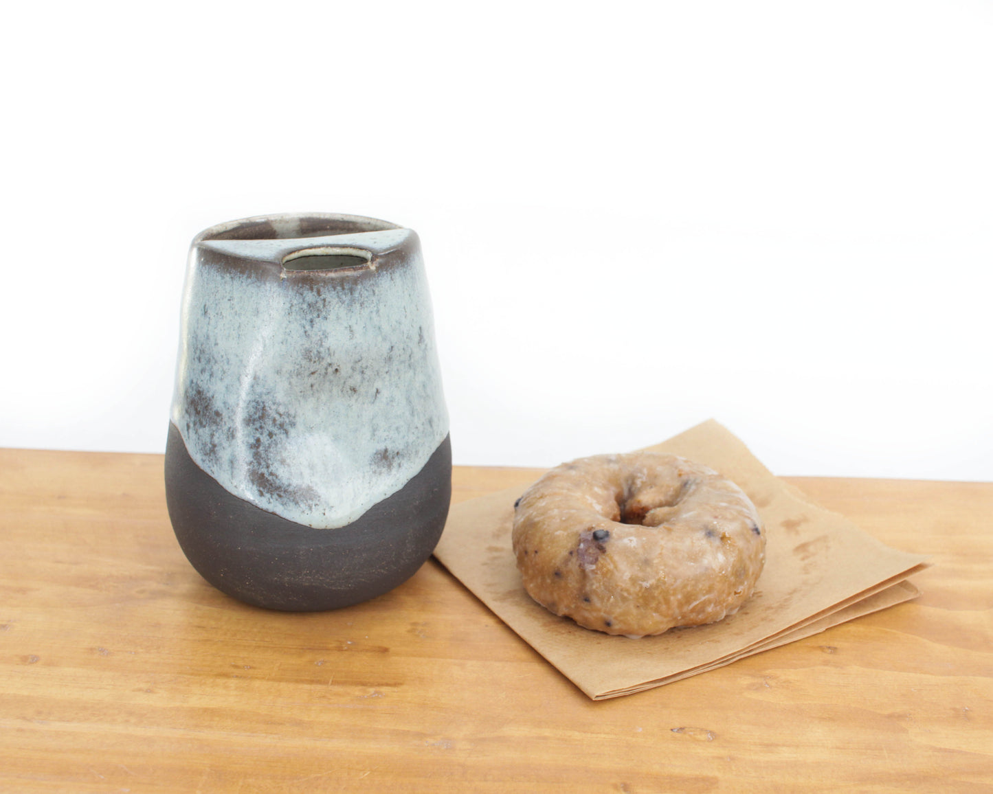 Ice Blue Black Stoneware Cozy Sip-Top Thumb Tumbler